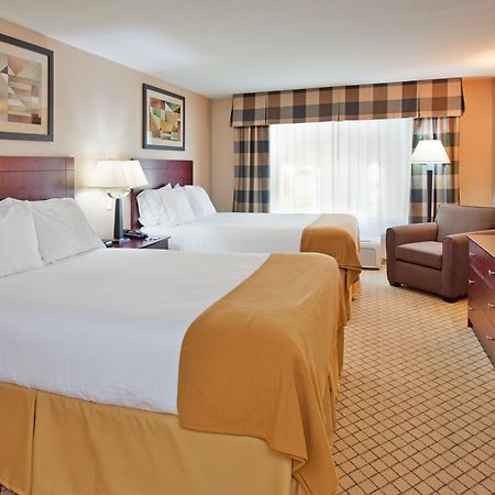 Holiday Inn Express Hotel & Suites Wichita Airport By Ihg Zimmer foto