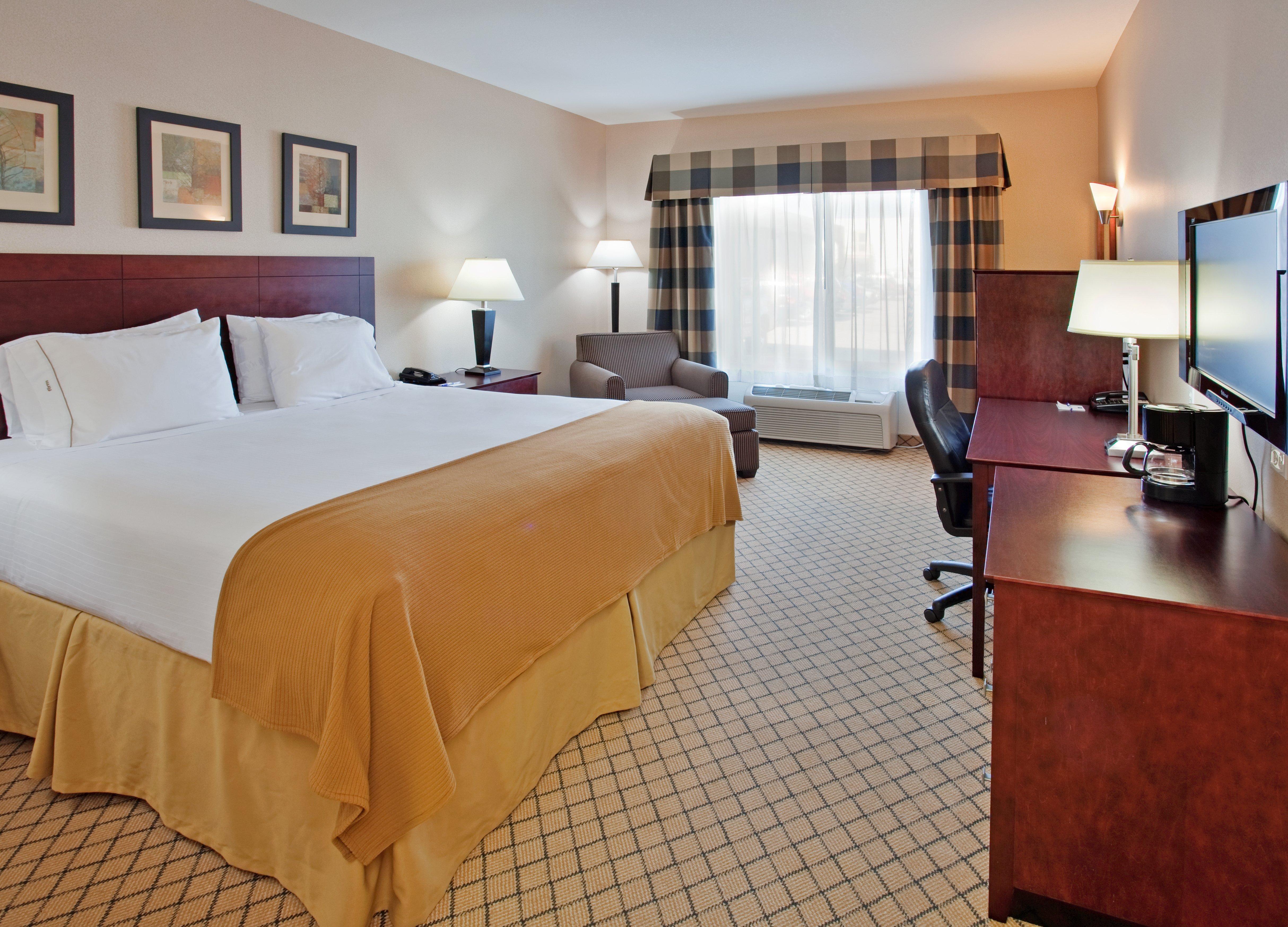 Holiday Inn Express Hotel & Suites Wichita Airport By Ihg Exterior foto